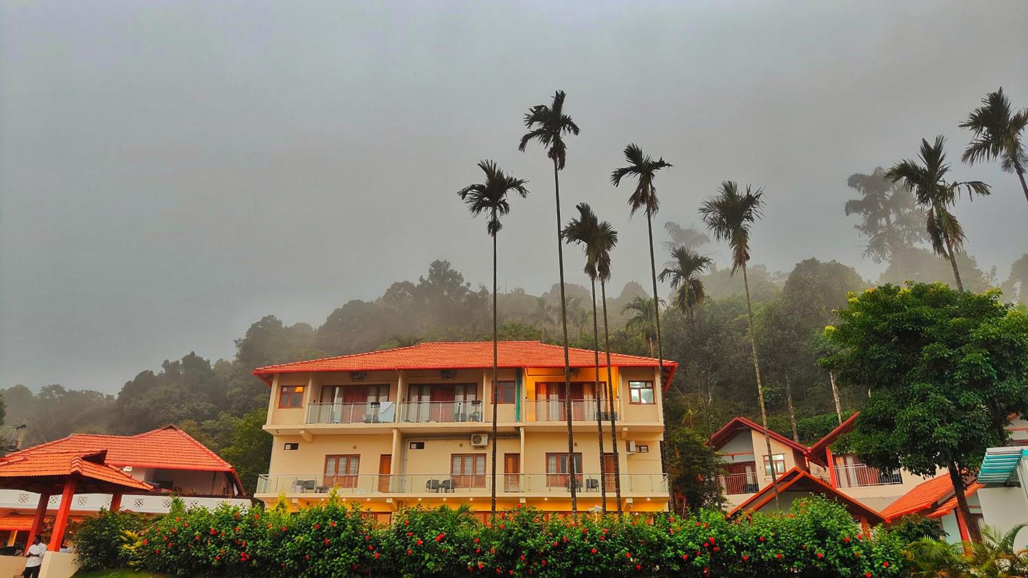Hill Crest Resort - Coorg Madikeri Exterior foto